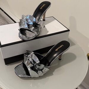 NWT Larroude Colette Metallic Ruffle Mule - 8